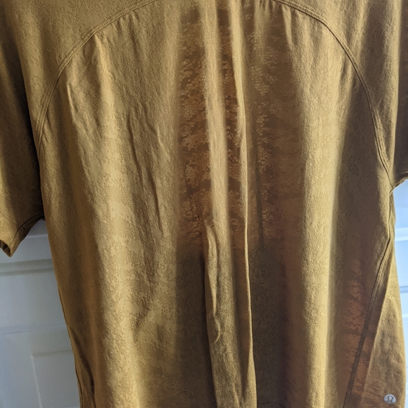 Oversized Mustard yellow Lululemon Tee - Picture 2 of 5